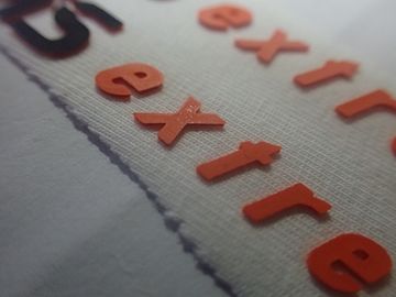 Inchiostro normale di forma su misura etichette ad alta densità dell'abbigliamento del trasferimento di calore