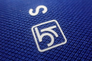 Chiare toppe del trasferimento di calore di serigrafia di logo dell'inchiostro per usura di calcio